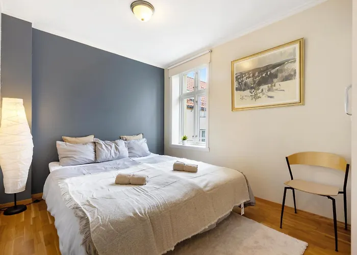 Spacious 3-bedroom For 8 By Bryggen Bergen