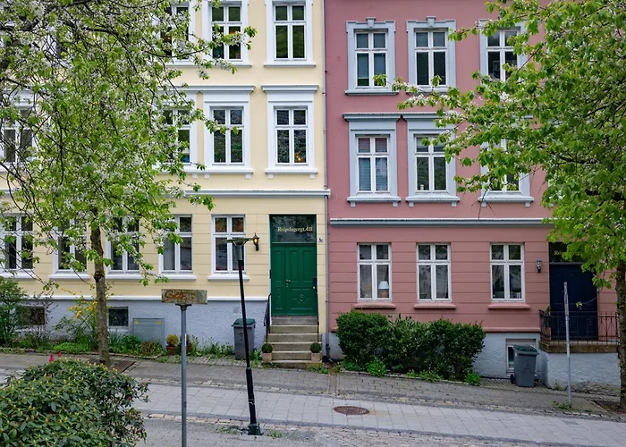 Spacious 3-bedroom For 8 By Bryggen Διαμέρισμα *