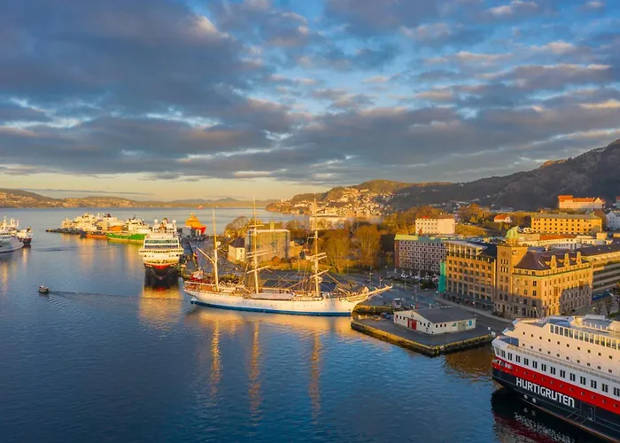 Διαμέρισμα Spacious 3-bedroom For 8 By Bryggen *